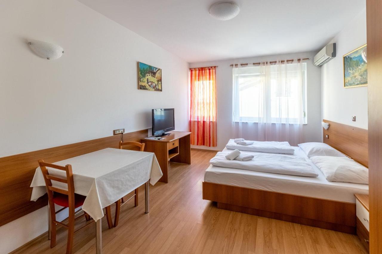 Apartments Liburnija Opatija Exterior photo
