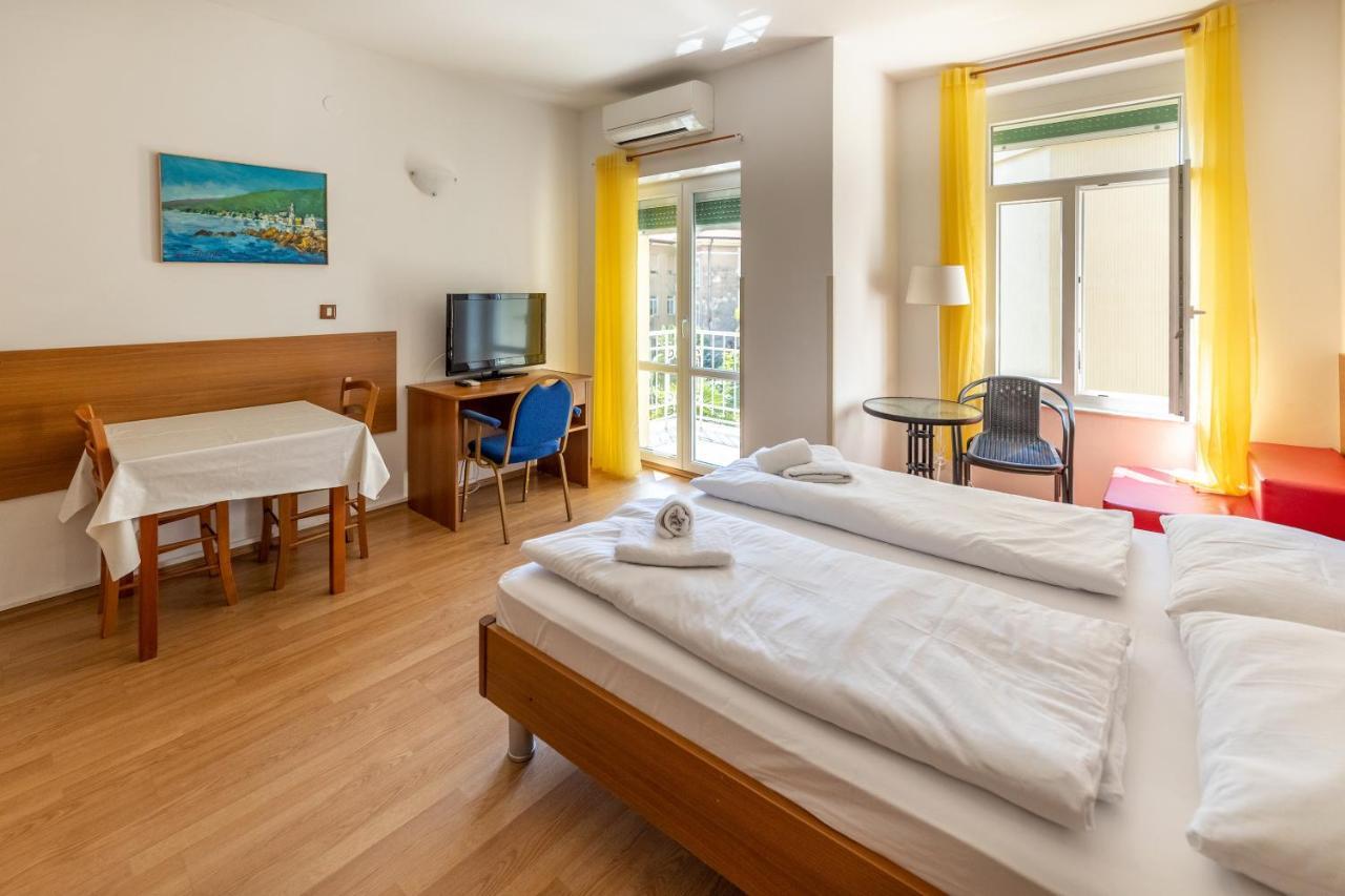 Apartments Liburnija Opatija Exterior photo