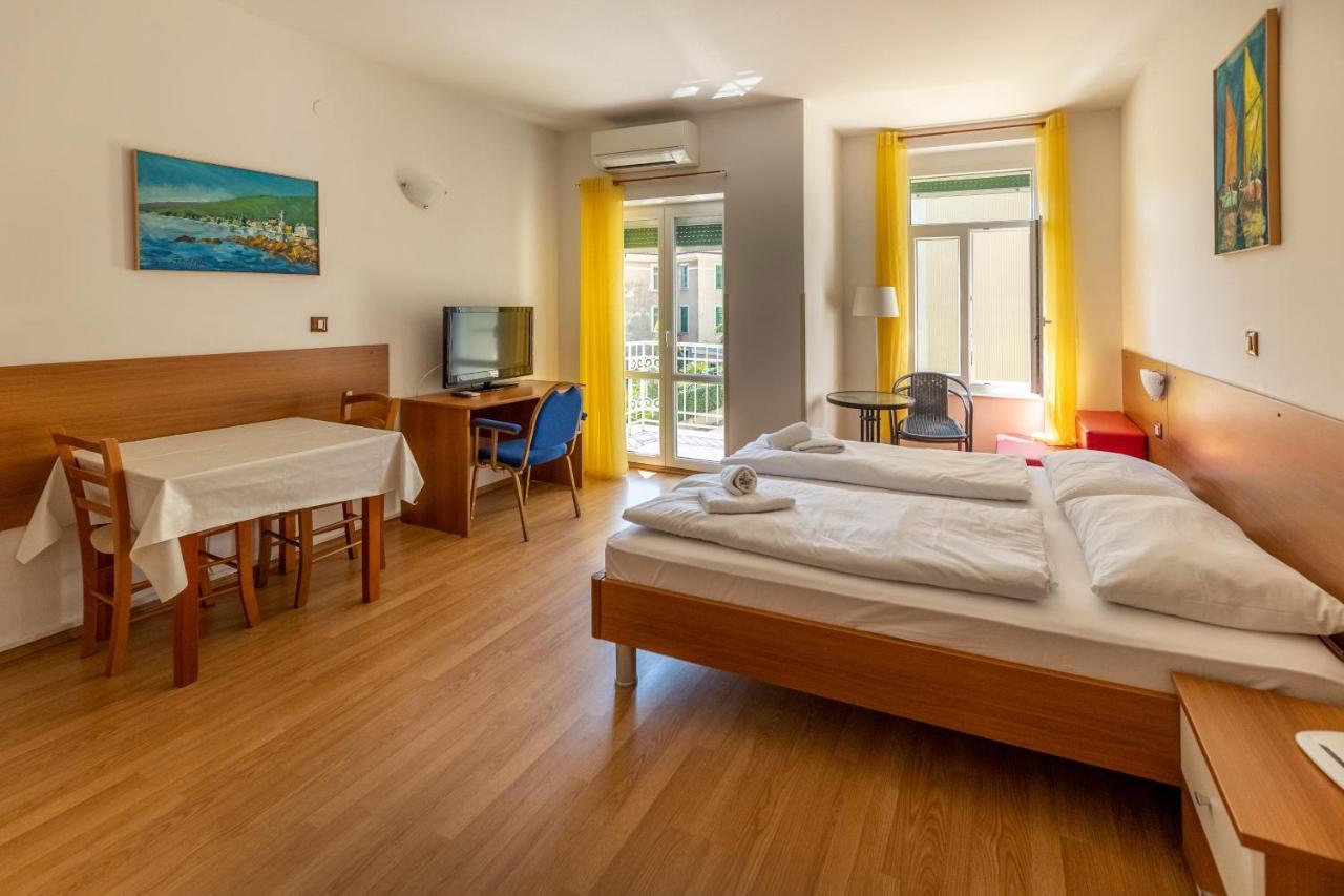 Apartments Liburnija Opatija Exterior photo