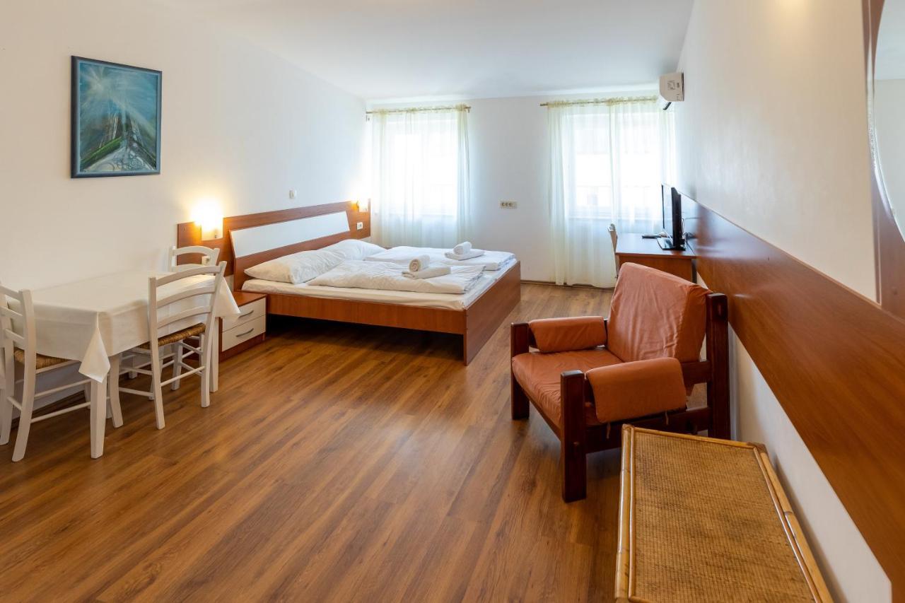 Apartments Liburnija Opatija Exterior photo